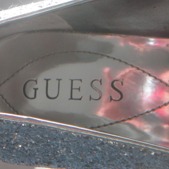Guess Heels in silver metallic finish - Size: 6M - Picture 6 of 8
